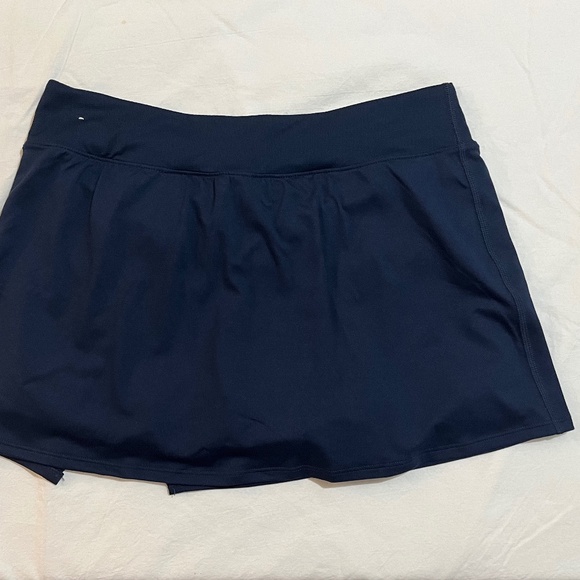 NWT Nike Dri-Fit Tennis Skort in Navy - Picture 4 of 8